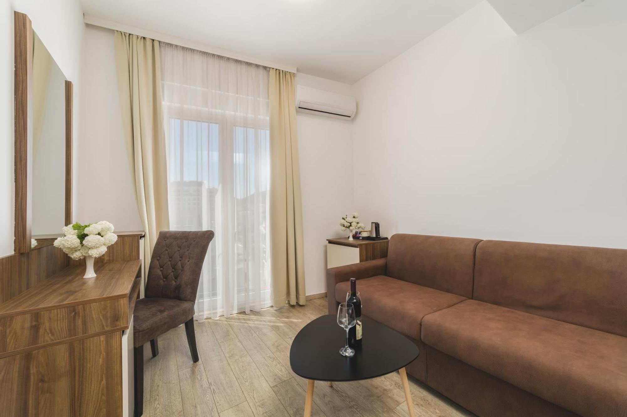 Hotel 219 บุดวา ภายนอก รูปภาพ