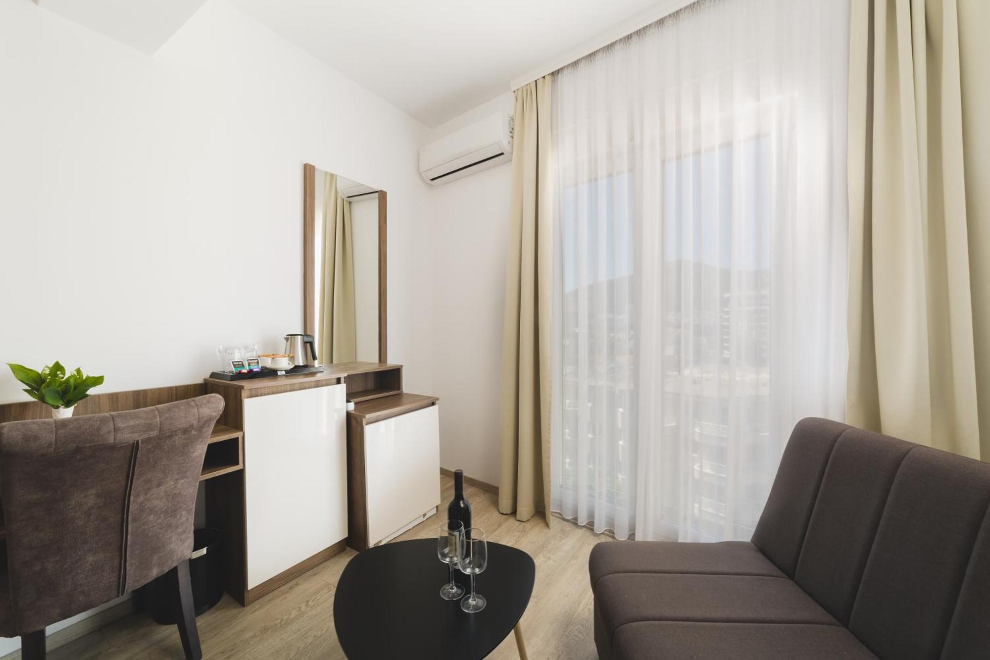 Hotel 219 บุดวา ภายนอก รูปภาพ